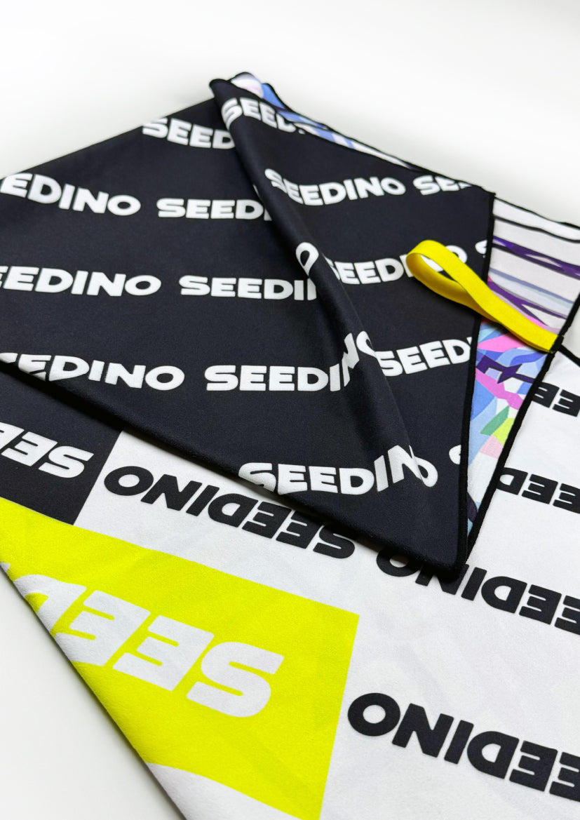 SEEDINO LOGO Classic Black & White Towel